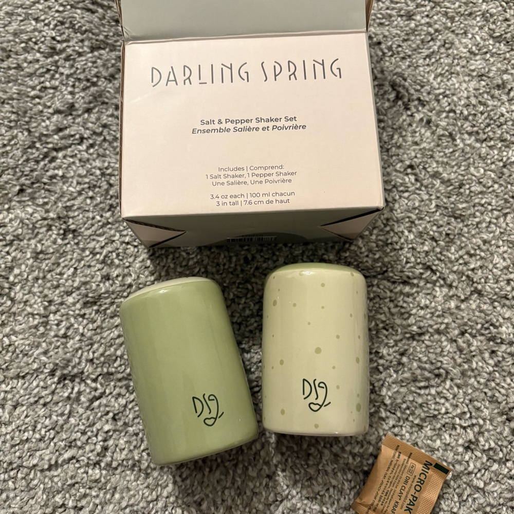 Darling Spring Salt & Pepper Shaker Set